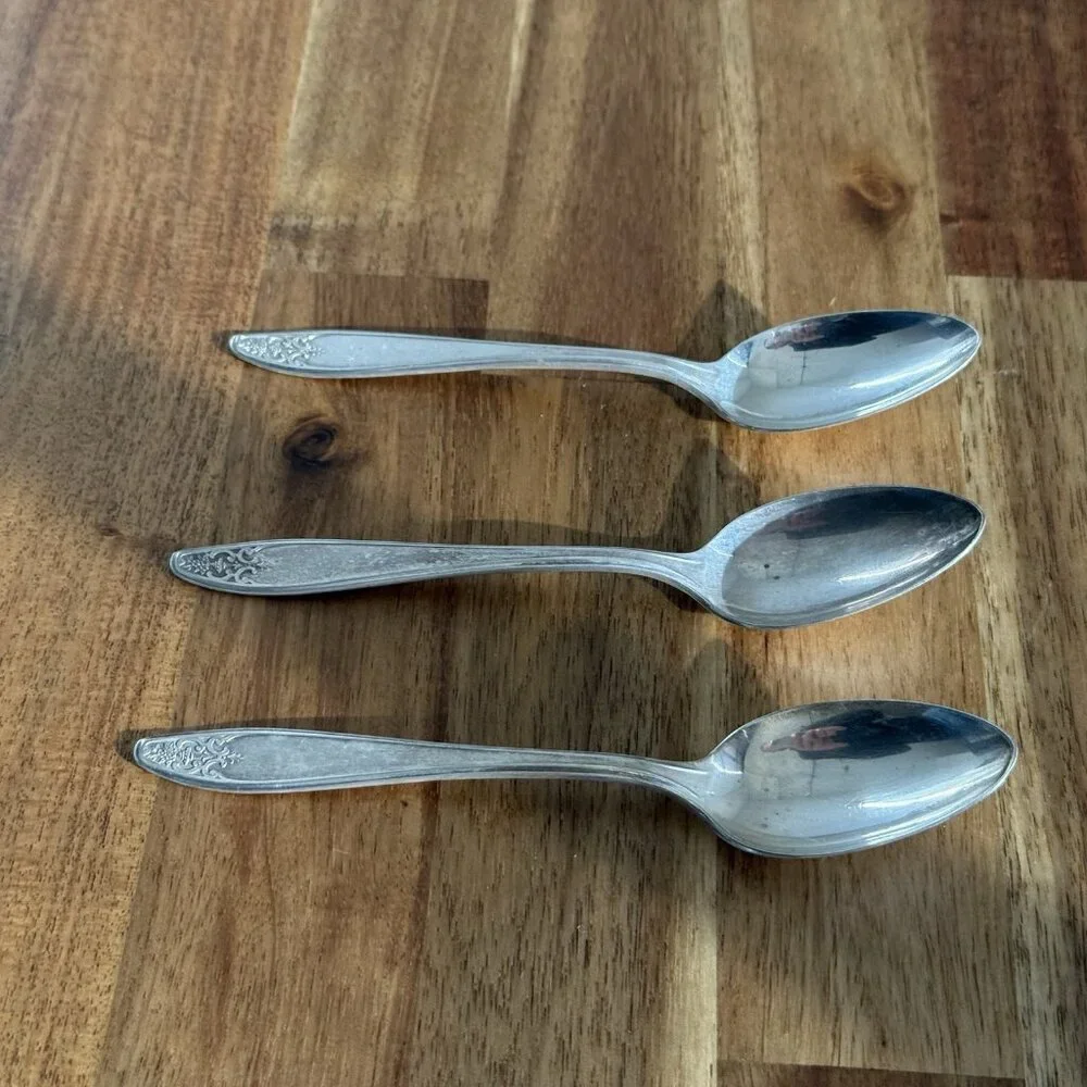 International Silver Plate Lady Doris Soup Spoon 3 Pc Set Vintage Collectible